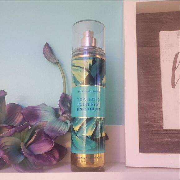 Bath & Body Works Thailand - Sweet Kiwi and Starfruit - Picture 2 of 5
